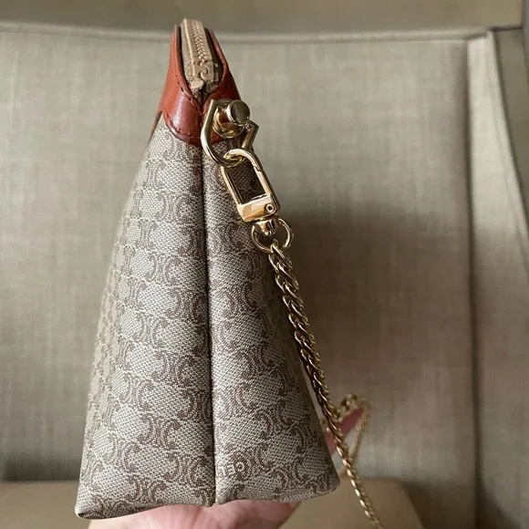 Authentic Celine vintage clutch crossbody bag (WN18) - Picture 2 of 9